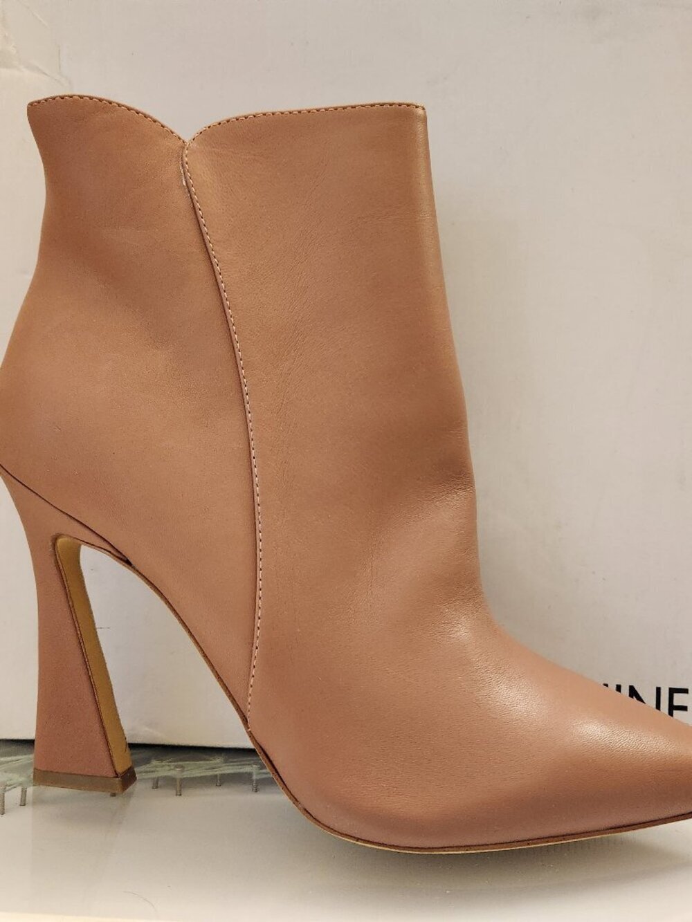 Nine West Heeled "Torre" Dark Natural Boots. Leather. NIB. Size 10